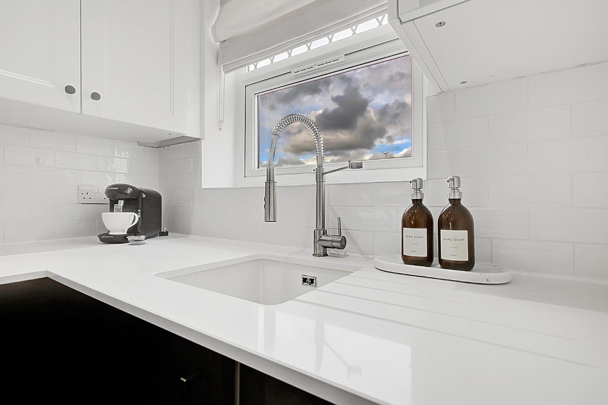 Quality Apartments Close To Tube เฮนดอน ภายนอก รูปภาพ