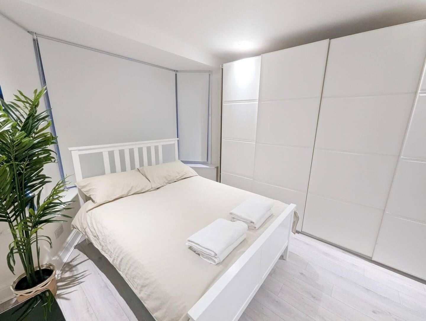 Quality Apartments Close To Tube เฮนดอน ภายนอก รูปภาพ
