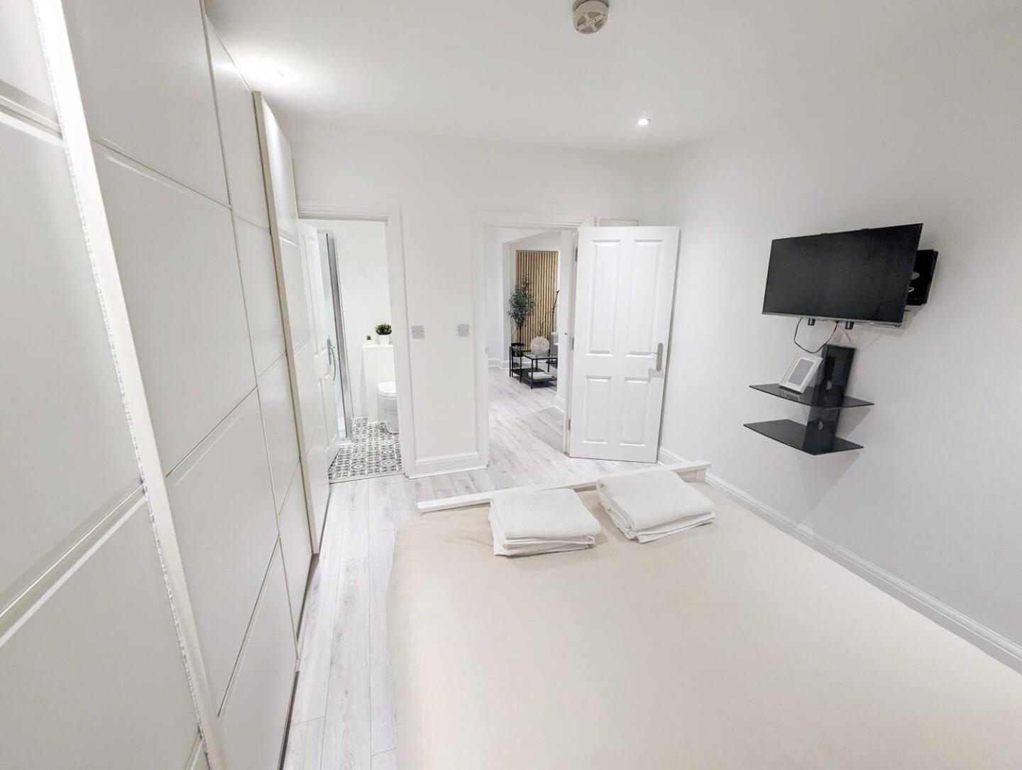 Quality Apartments Close To Tube เฮนดอน ภายนอก รูปภาพ