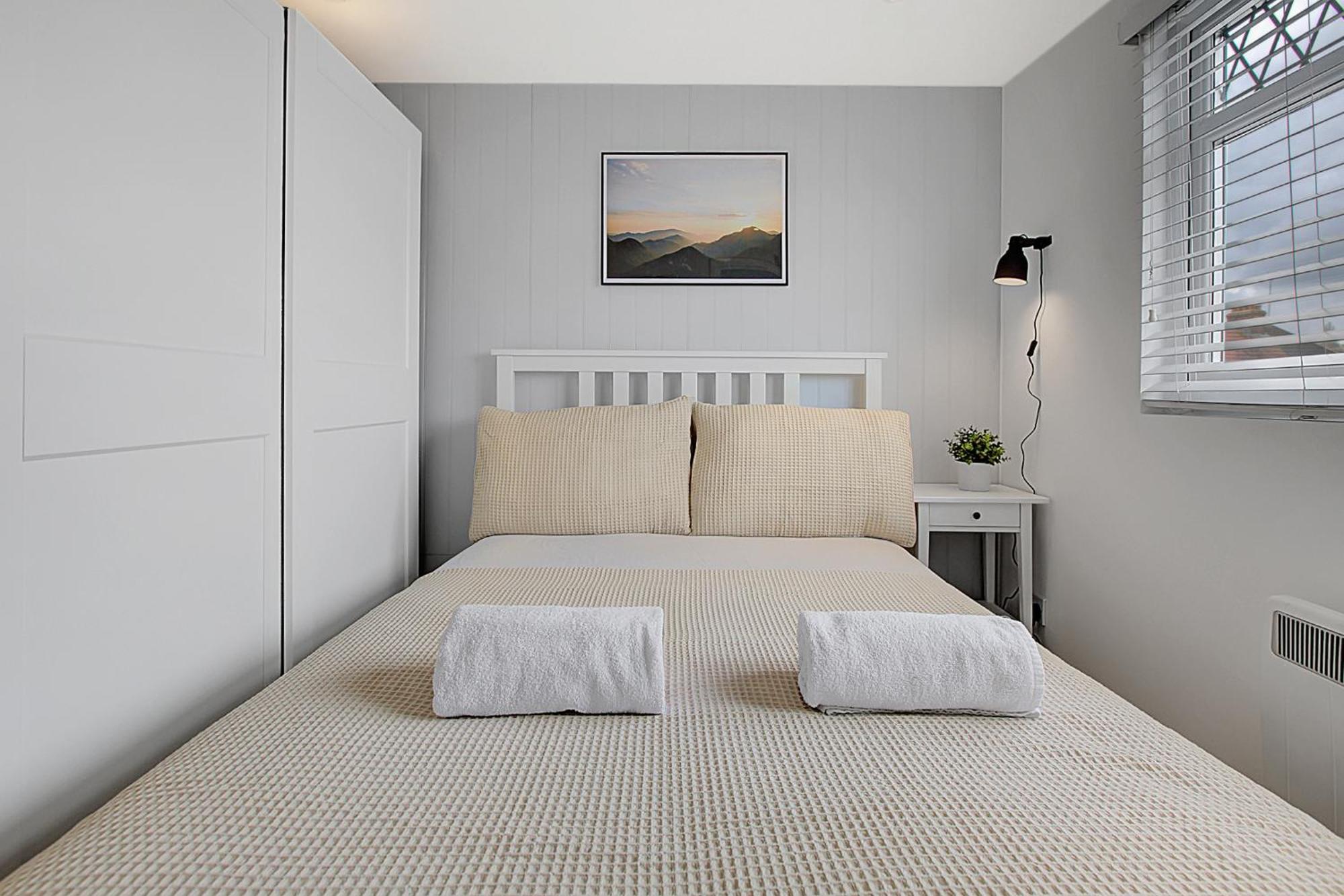 Quality Apartments Close To Tube เฮนดอน ภายนอก รูปภาพ