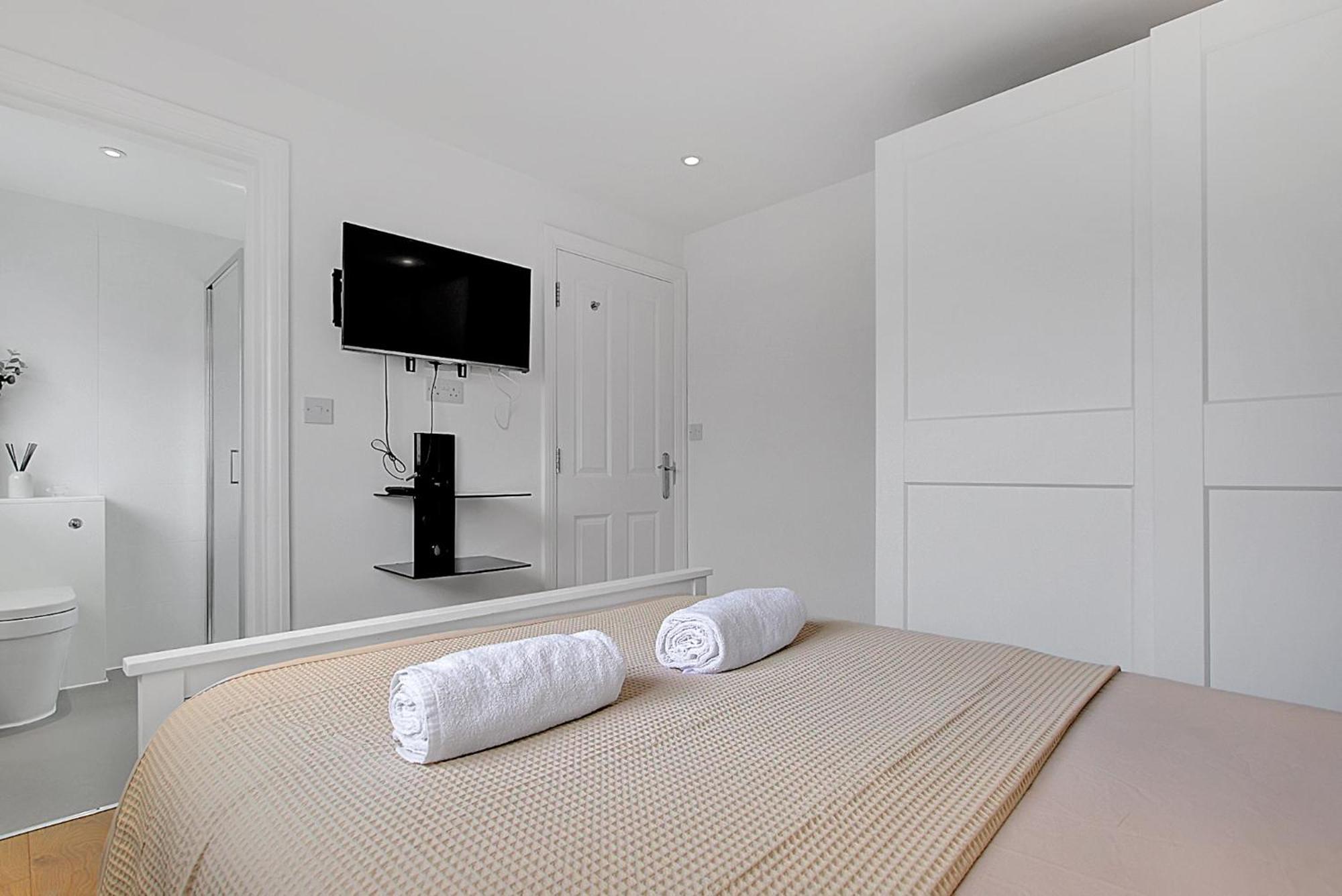 Quality Apartments Close To Tube เฮนดอน ภายนอก รูปภาพ